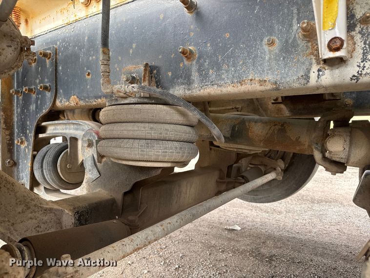 image for item EM8416 2007 International PayStar 5500i ready mix truck