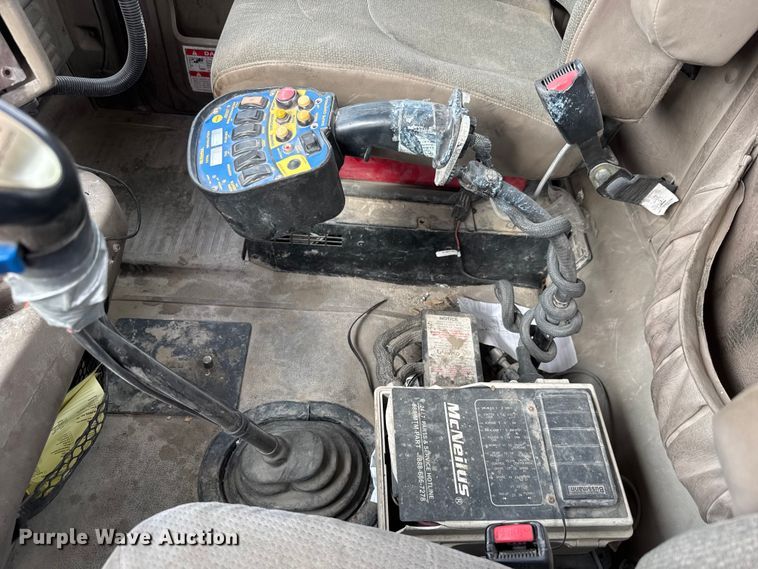 image for item EM8416 2007 International PayStar 5500i ready mix truck