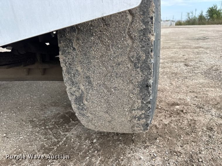 image for item EM8416 2007 International PayStar 5500i ready mix truck