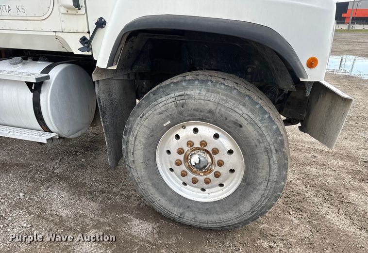 image for item EM8416 2007 International PayStar 5500i ready mix truck