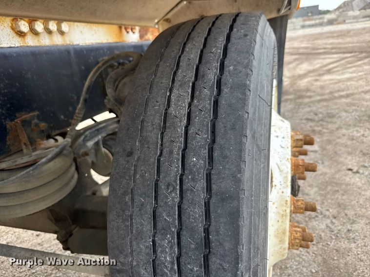 image for item EM8416 2007 International PayStar 5500i ready mix truck