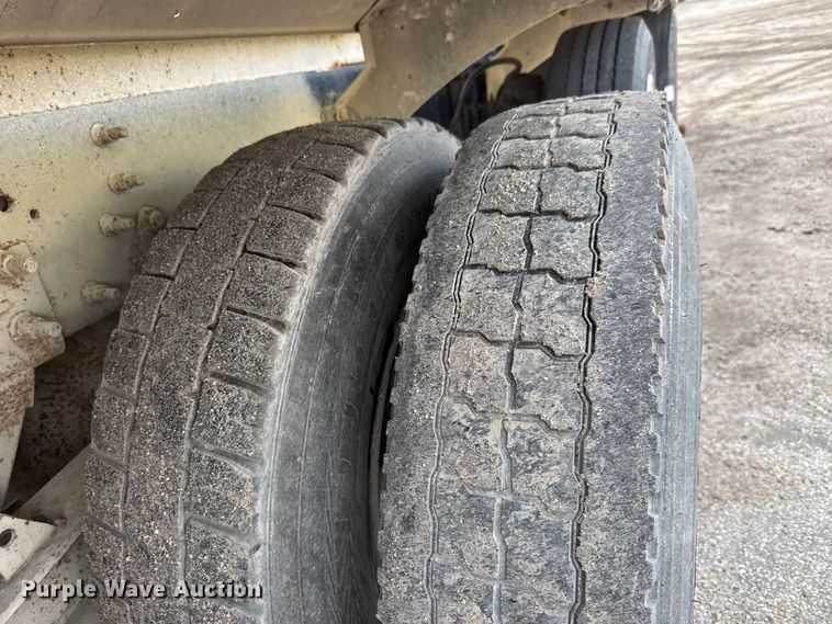 image for item EM8416 2007 International PayStar 5500i ready mix truck