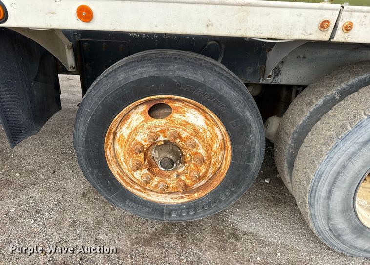 image for item EM8416 2007 International PayStar 5500i ready mix truck