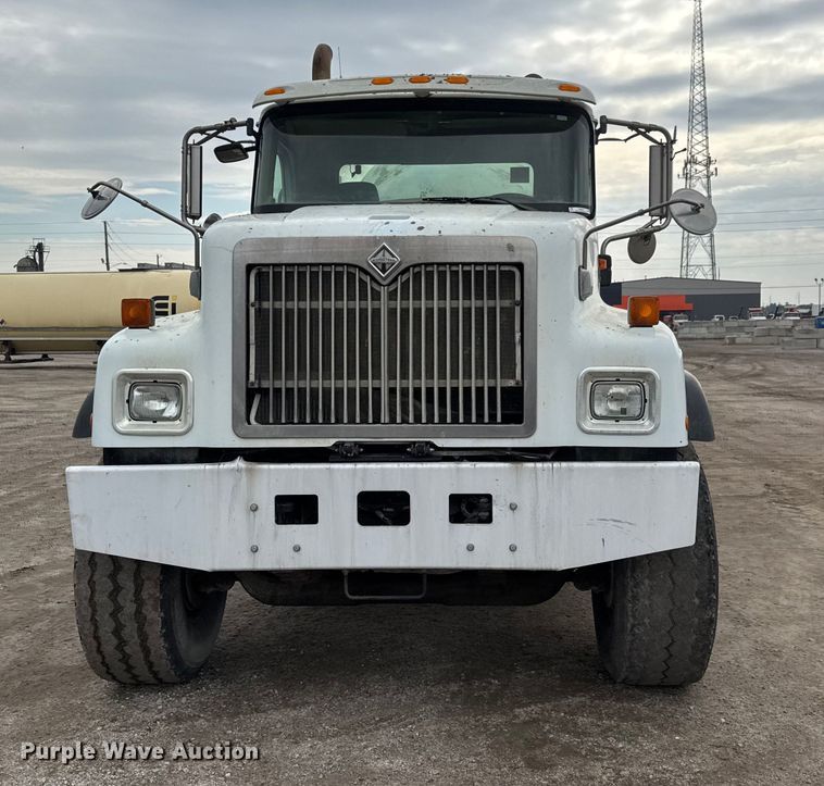 image for item EM8417 2007 International PayStar 5500i ready mix truck