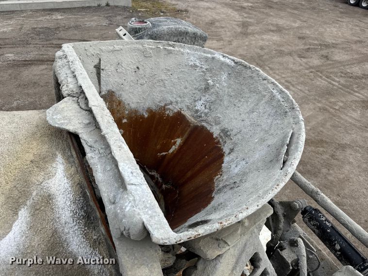 image for item EM8417 2007 International PayStar 5500i ready mix truck