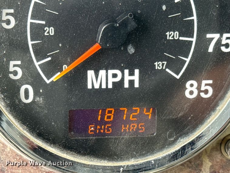 image for item EM8417 2007 International PayStar 5500i ready mix truck