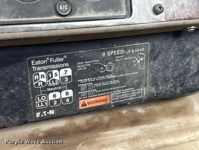 image for item EM8417 2007 International PayStar 5500i ready mix truck