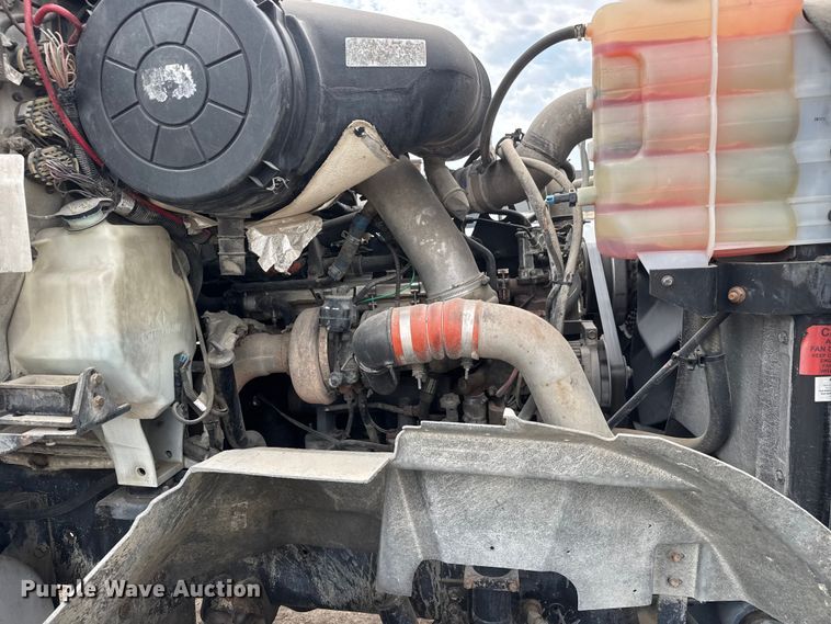 image for item EM8417 2007 International PayStar 5500i ready mix truck