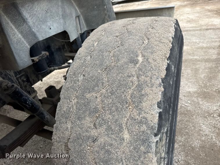 image for item EM8417 2007 International PayStar 5500i ready mix truck