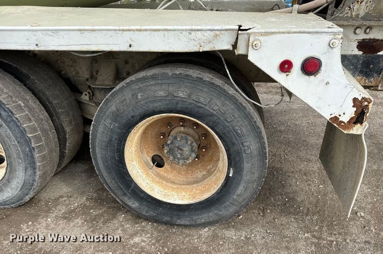 image for item EM8417 2007 International PayStar 5500i ready mix truck