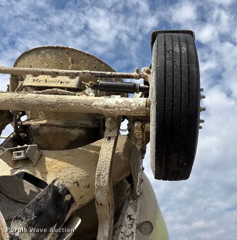 image for item EM8417 2007 International PayStar 5500i ready mix truck