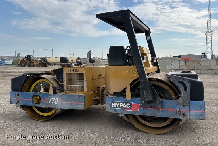 image for item EM8418 Hypac C778B double drum vibratory roller