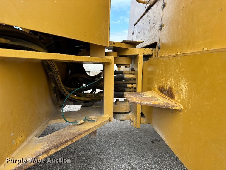 image for item EM8418 Hypac C778B double drum vibratory roller