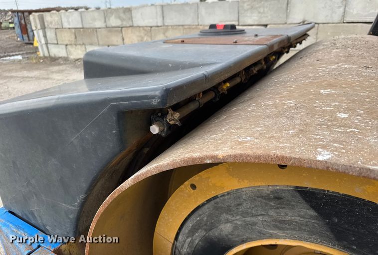 image for item EM8418 Hypac C778B double drum vibratory roller