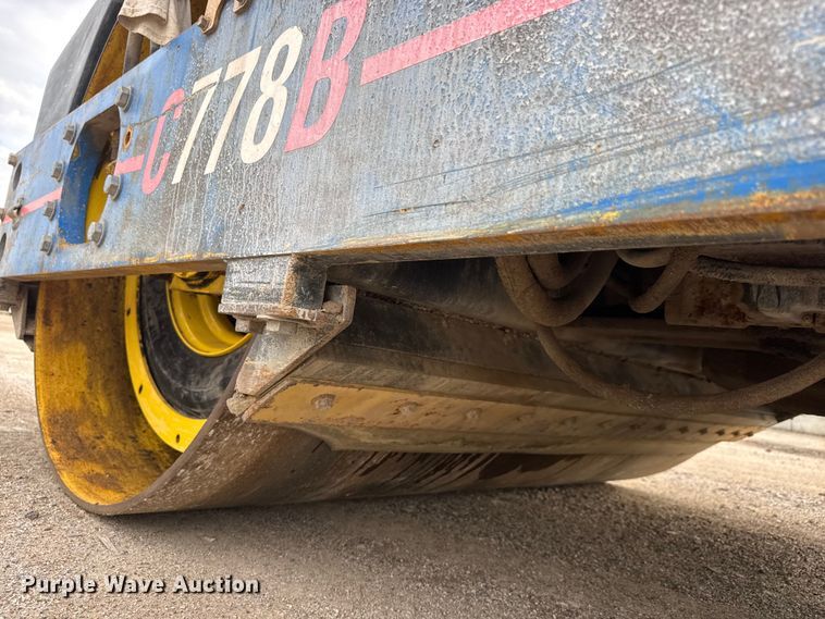 image for item EM8418 Hypac C778B double drum vibratory roller