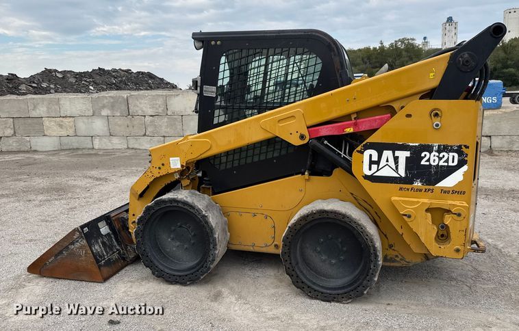image for item EM8419 2014 Caterpillar 262D skid steer loader