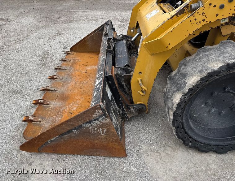 image for item EM8419 2014 Caterpillar 262D skid steer loader