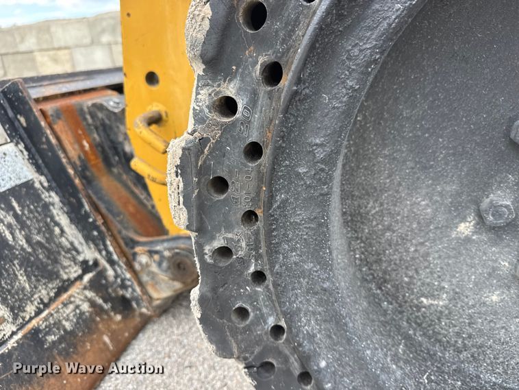 image for item EM8419 2014 Caterpillar 262D skid steer loader