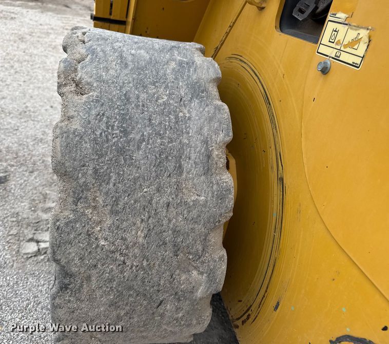 image for item EM8419 2014 Caterpillar 262D skid steer loader