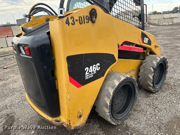 image for item EM8420 2011 Caterpillar 246C skid steer loader