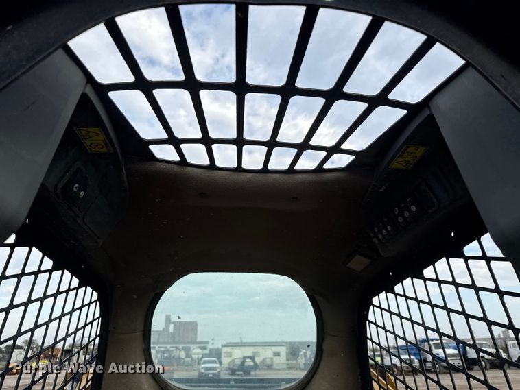 image for item EM8420 2011 Caterpillar 246C skid steer loader