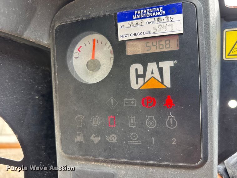 image for item EM8420 2011 Caterpillar 246C skid steer loader