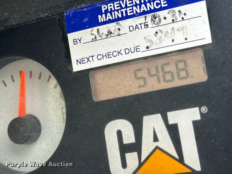 image for item EM8420 2011 Caterpillar 246C skid steer loader