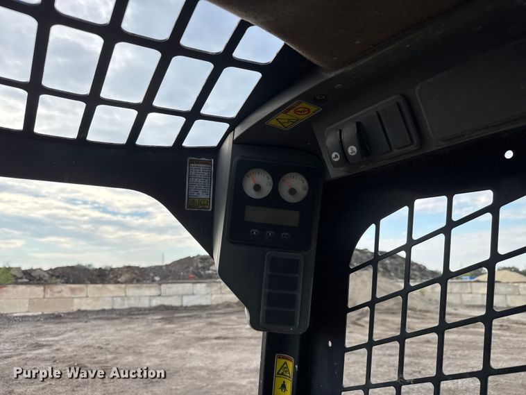 image for item EM8420 2011 Caterpillar 246C skid steer loader