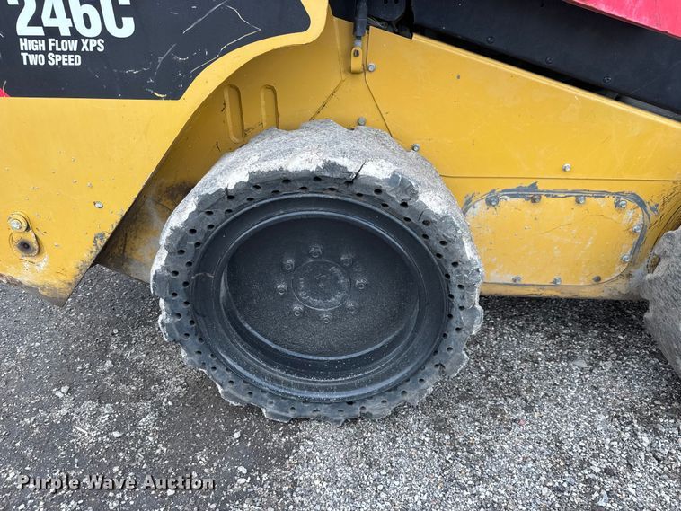 image for item EM8420 2011 Caterpillar 246C skid steer loader