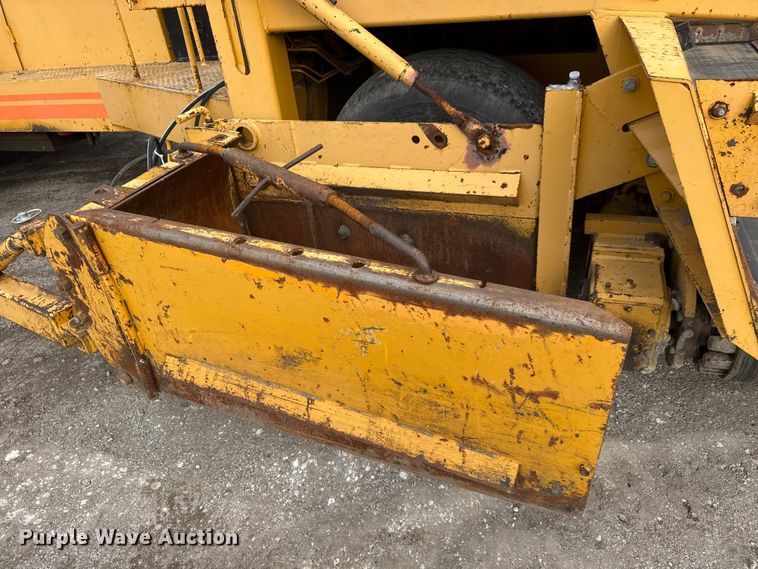 image for item EM8421 1985 Blaw-Knox RW195C road widener