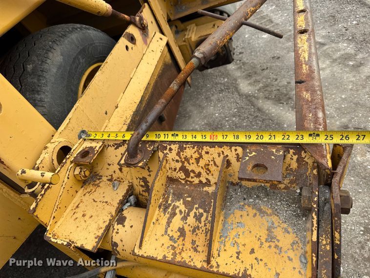 image for item EM8421 1985 Blaw-Knox RW195C road widener