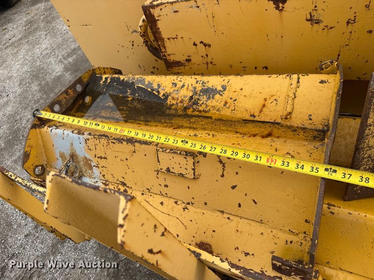 image for item EM8421 1985 Blaw-Knox RW195C road widener