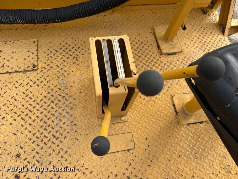 image for item EM8421 1985 Blaw-Knox RW195C road widener