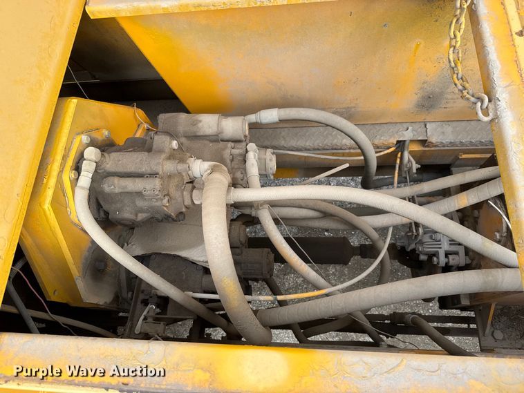 image for item EM8421 1985 Blaw-Knox RW195C road widener