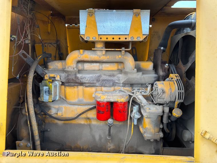 image for item EM8421 1985 Blaw-Knox RW195C road widener