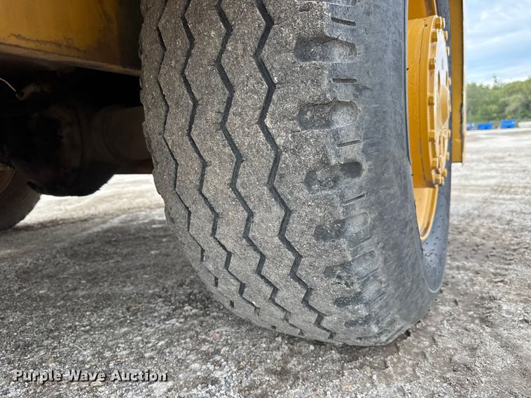 image for item EM8421 1985 Blaw-Knox RW195C road widener