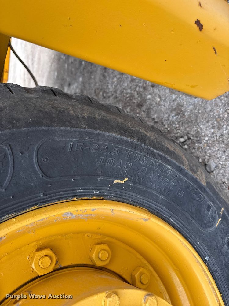 image for item EM8421 1985 Blaw-Knox RW195C road widener