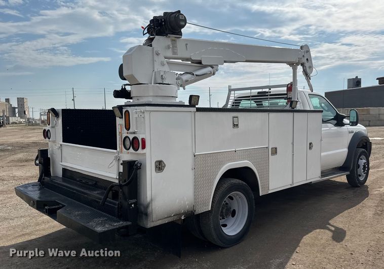 image for item EM8422 2006 Ford F450 Super Duty utility / service truck