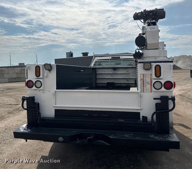 image for item EM8422 2006 Ford F450 Super Duty utility / service truck