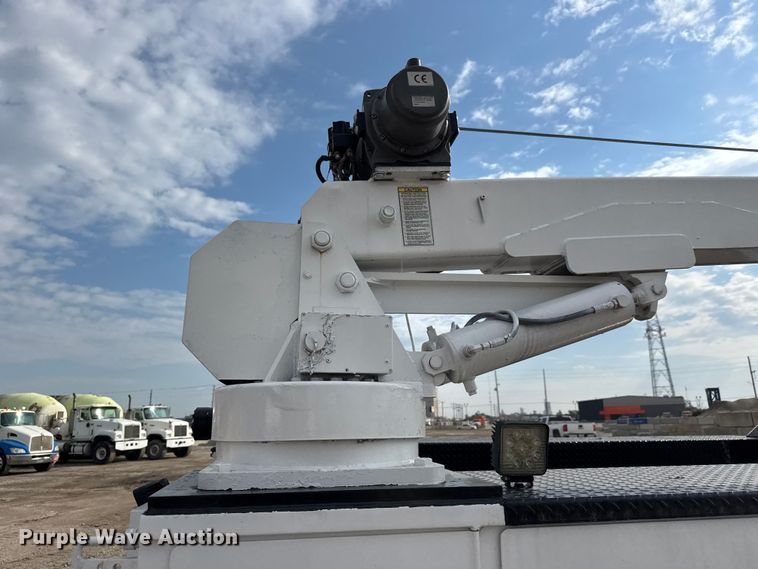 image for item EM8422 2006 Ford F450 Super Duty utility / service truck