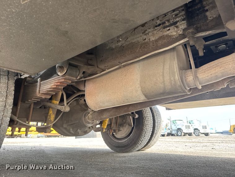 image for item EM8422 2006 Ford F450 Super Duty utility / service truck