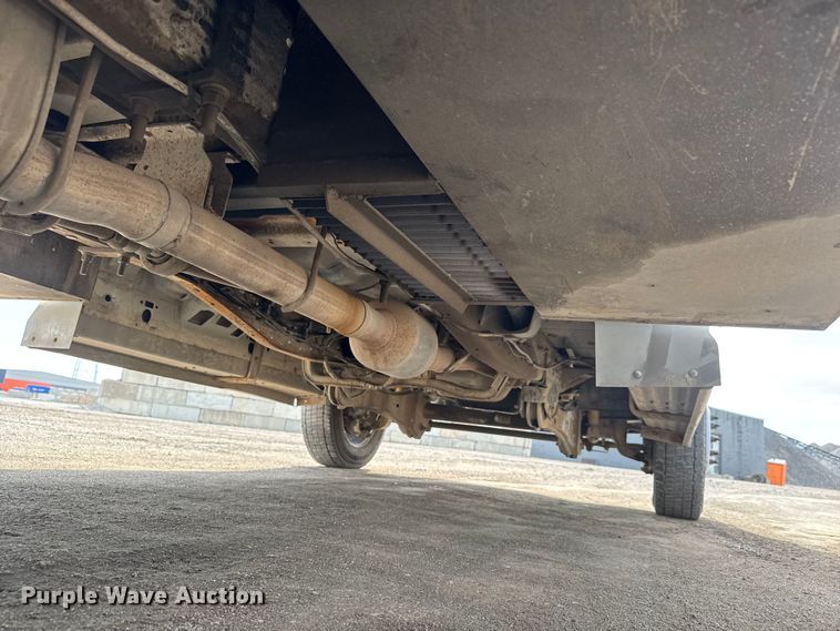 image for item EM8422 2006 Ford F450 Super Duty utility / service truck