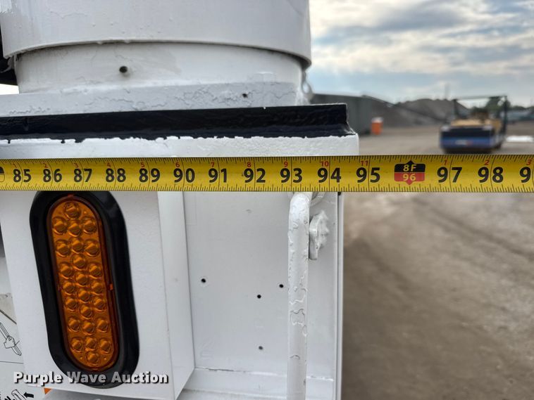 image for item EM8422 2006 Ford F450 Super Duty utility / service truck