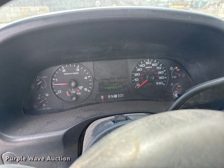 image for item EM8422 2006 Ford F450 Super Duty utility / service truck