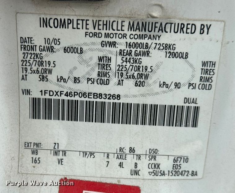 image for item EM8422 2006 Ford F450 Super Duty utility / service truck