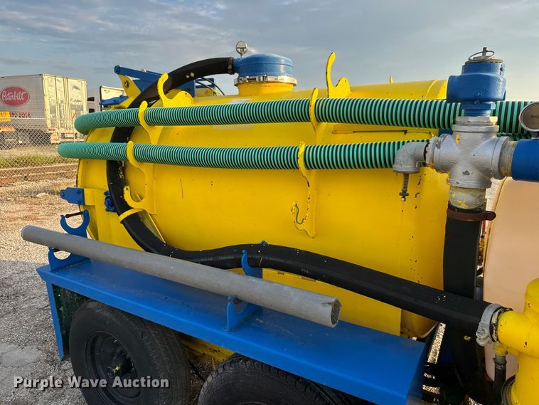 image for item EM8425 2000 Ring-O-Matic vacuum excavator