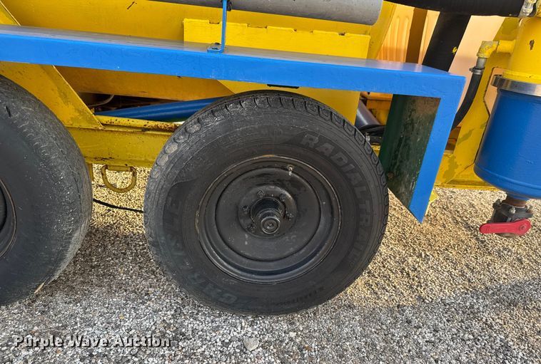 image for item EM8425 2000 Ring-O-Matic vacuum excavator