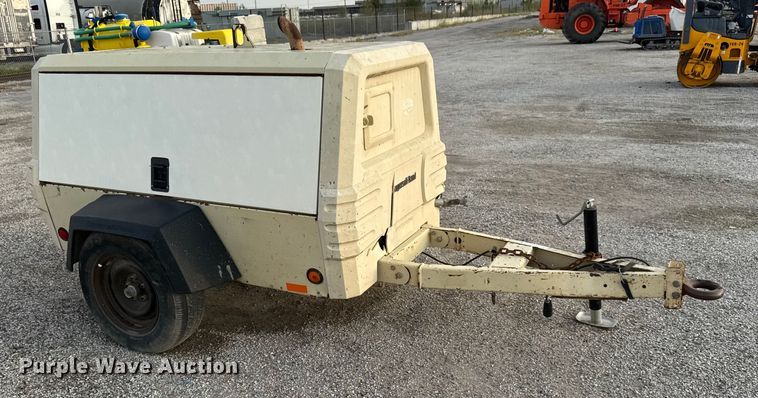 image for item EM8426 2007 Ingersoll Rand P185WIR air compressor