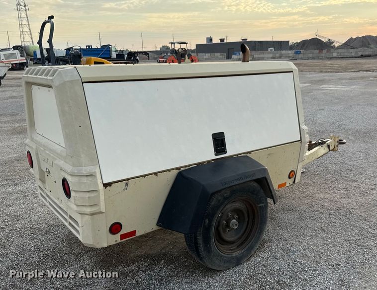 image for item EM8426 2007 Ingersoll Rand P185WIR air compressor