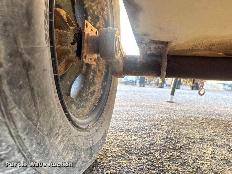 image for item EM8426 2007 Ingersoll Rand P185WIR air compressor